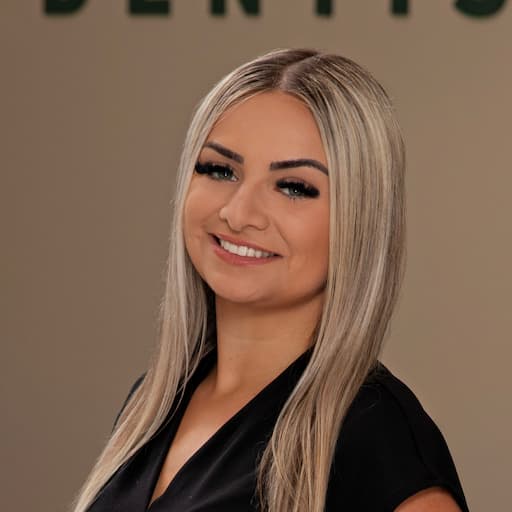 Office Manager, Fanny's Headshot